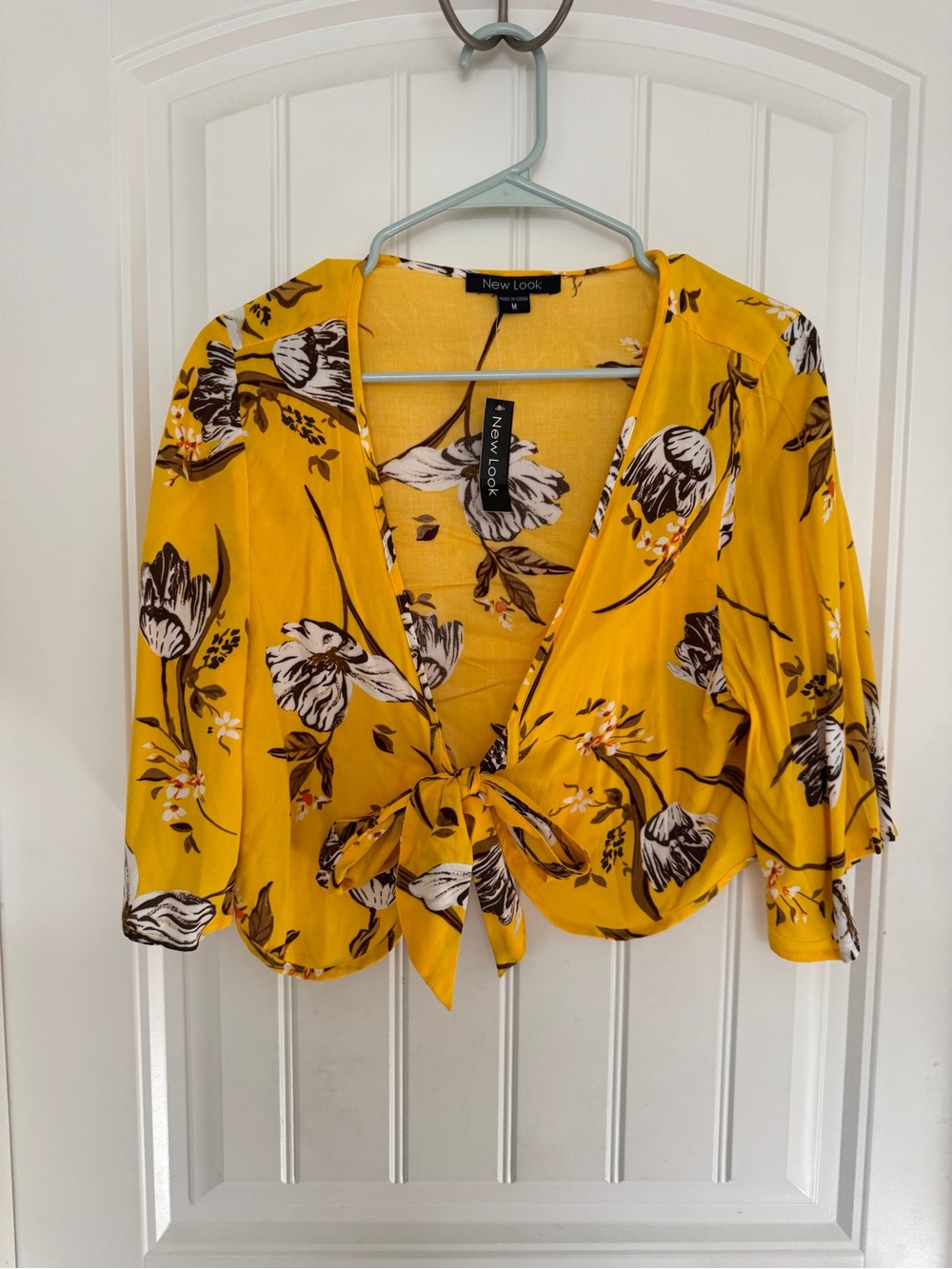 NWT Yellow Floral Tie-Front Blouse Size M